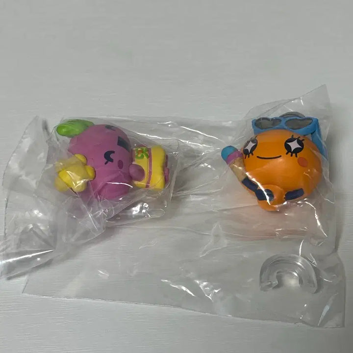 [BUNJANG] Tamagotchi Summer Vacation Gacha - Flowerchi &amp; Memetchi Bundle Set / 다마고치 바캉스 가챠 플라워치 메메치 일괄