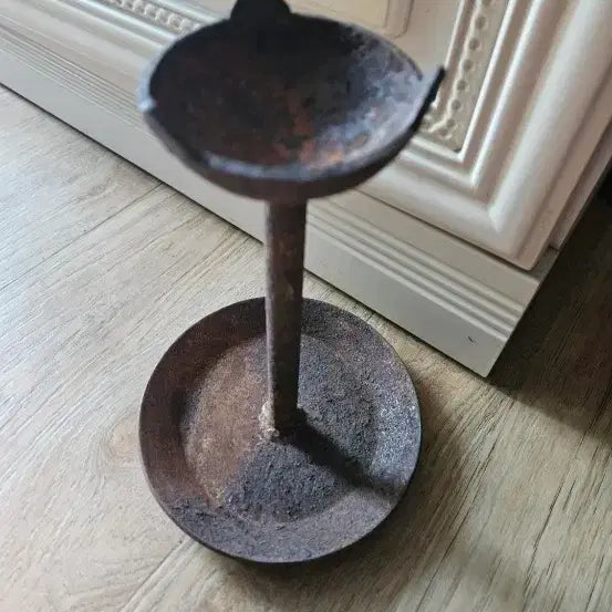 [BUNJANG] Cast Iron Oil Lamp Antique / 기름등잔 무쇠 파마자기름불켬 골동품21센치
