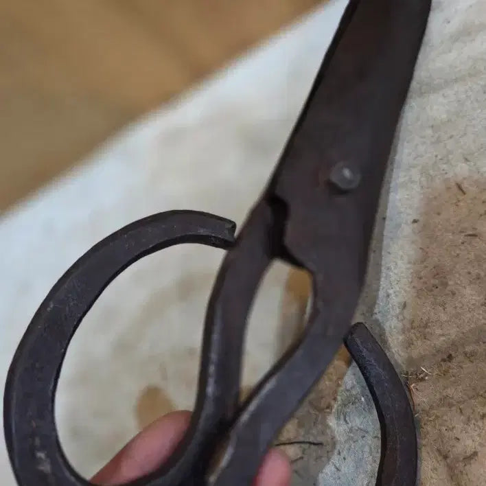 [BUNJANG] Traditional Korean Cast Iron Yeot Scissors / 정겨운 오리지날 무쇠 엿가위