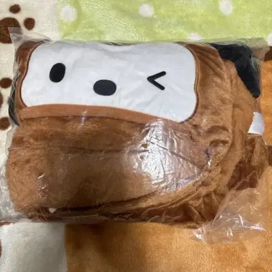 [BUNJANG] Sanrio Pochacco Set - Mascot Tissue Case &amp; Blanket / 산리오 포차코 세트