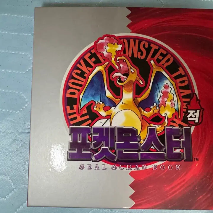 [BUNJANG] Pokemon Charizard Sticker Book + 100 Artwork Set (Includes Mewtwo) / 포켓몬 리자몽띠부씰북+아트워크100종전종 (뮤츠포함)