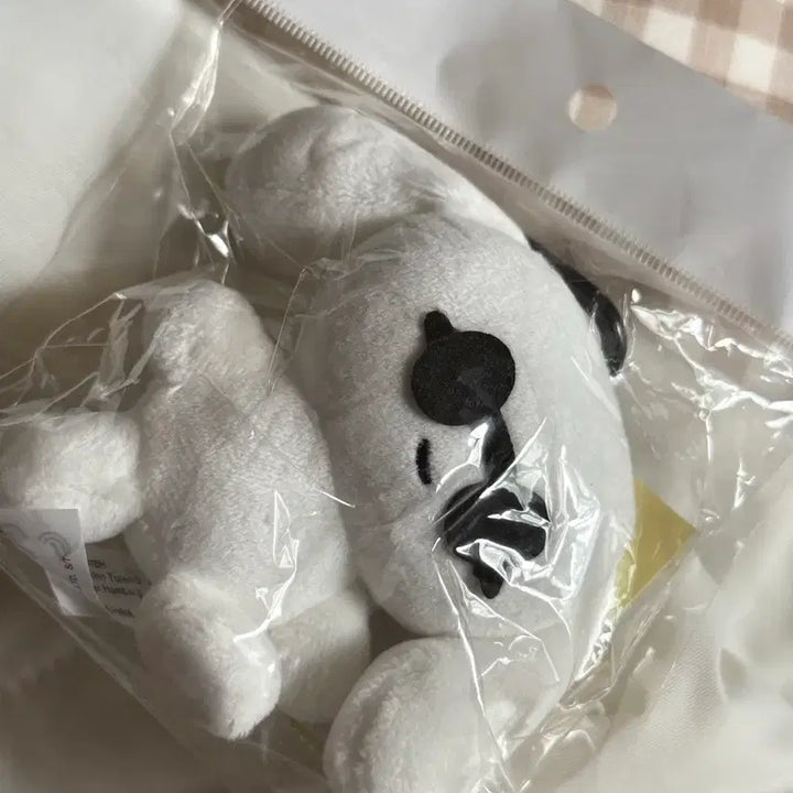 [BUNJANG] Jujutsu Kaisen Gojo Sunglasses Cinnamoroll Sanrio Doll Keychain (Sealed) / 미개봉] 고죠 선글라스 시나모롤 산리오 인형 키링