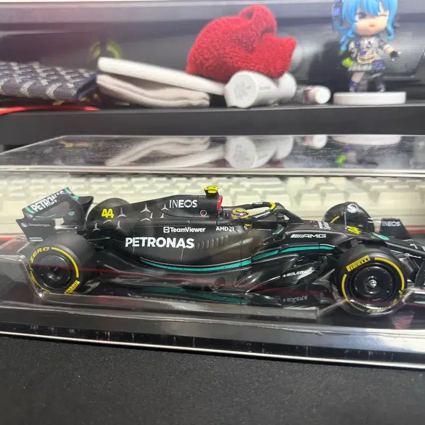 [BUNJANG] Bburago F1 AMG Lewis Hamilton 1:24 Scale Model / 브라고 F1 AMG 루이스해밀턴 1:24