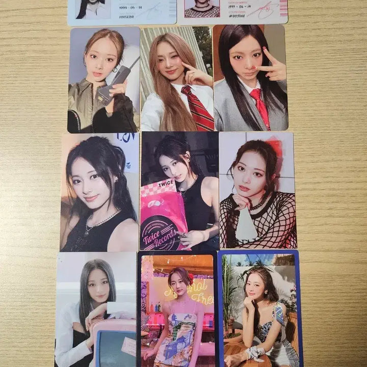[BUNJANG] TWICE Tzuyu Photocard / 트와이스 쯔위 포토카드