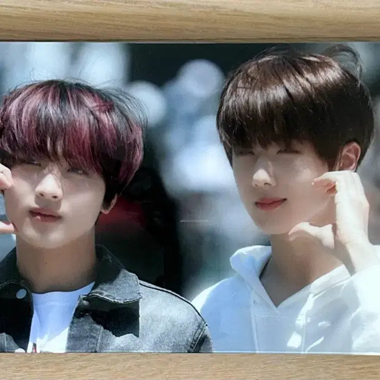 [BUNJANG] NCT Dream Jisung Haechan A4 Frame / 엔시티 드림 nct dream 지성 해찬 액자 프레임 a4사이즈