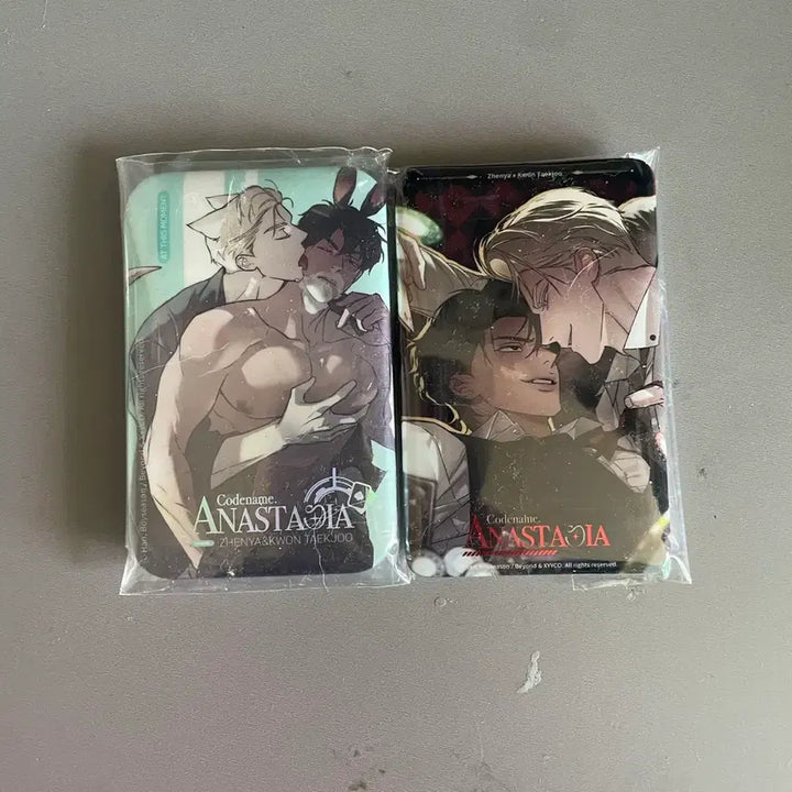 [BUNJANG] Code: Anastasia China Can Badge Bundle Set / 코드아나 중국 캔뱃지 2개 일괄 코드네임 아나스타샤