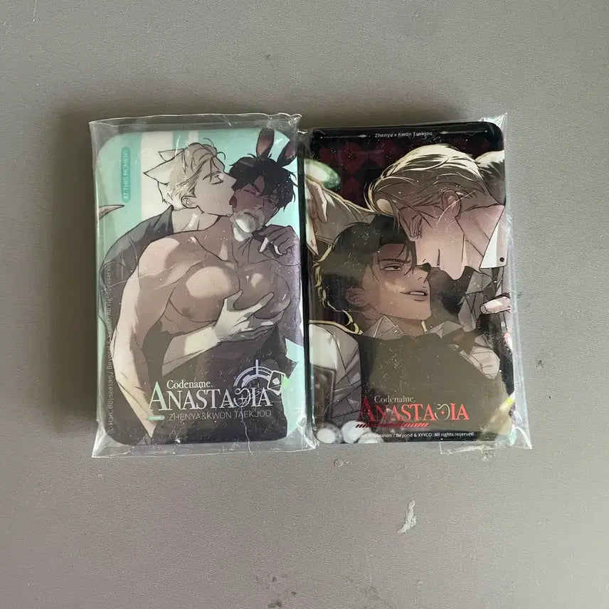 [BUNJANG] Code: Anastasia China Can Badge Bundle Set / 코드아나 중국 캔뱃지 2개 일괄 코드네임 아나스타샤
