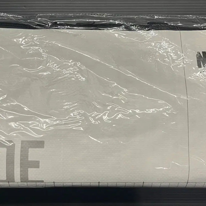 [BUNJANG] Nikke The Hyundai Popup Zipper Shopping Bag Sealed / 니케 더현대 팝업 지퍼 쇼핑백 미개봉