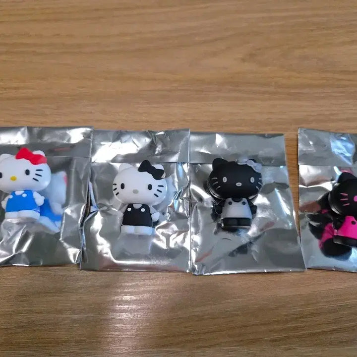 [BUNJANG] Hello Kitty Greek Yogurt Limited Edition Figure Set (4 Types) / 요즘 그릭요거트 헬로우키티