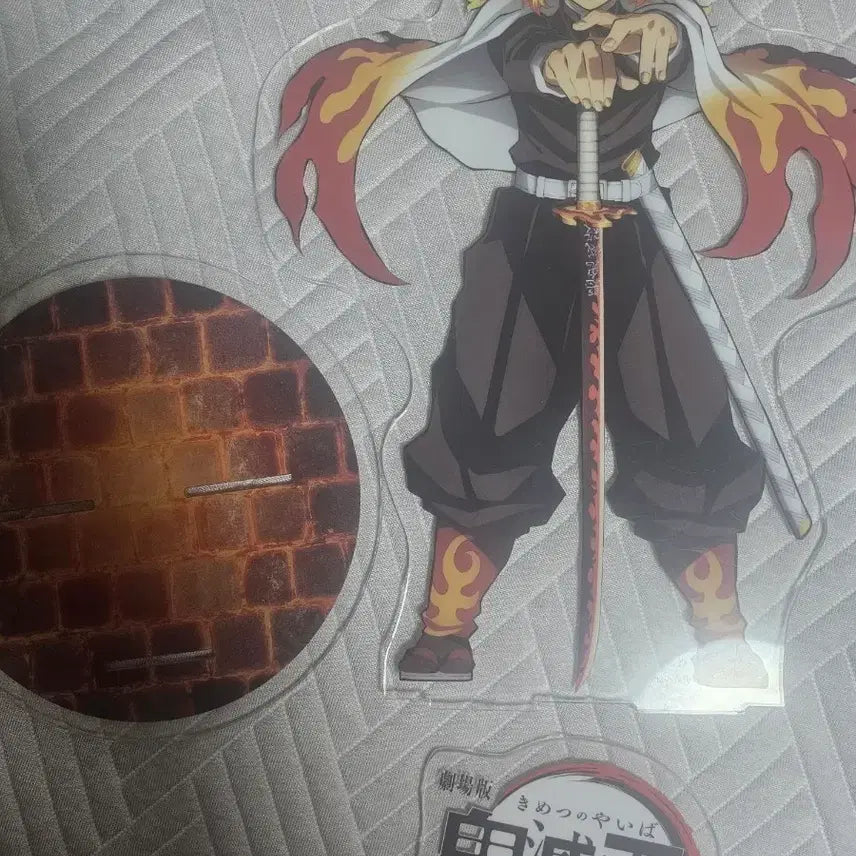 [BUNJANG] Demon Slayer: Mugen Train Rengoku Kyojuro Big Acrylic Stand / 귀멸의 칼날  무한열차편 렌고쿠 쿄쥬로 빅아크릴 스탠드