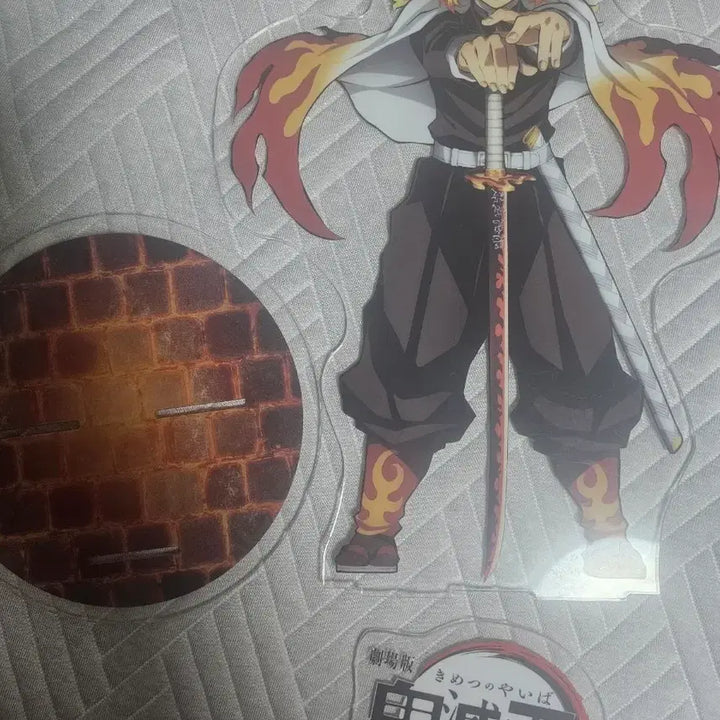 [BUNJANG] Demon Slayer: Mugen Train Rengoku Kyojuro Big Acrylic Stand / 귀멸의 칼날  무한열차편 렌고쿠 쿄쥬로 빅아크릴 스탠드