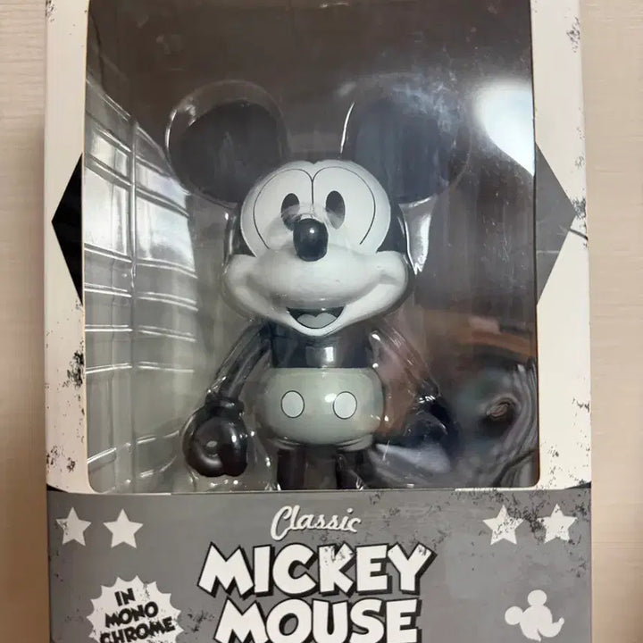 [BUNJANG] Disney Mickey Mouse 1928 Monochome Vinyl Art Figure (Sealed) / 디즈니 피규어 미키마우스 미개봉