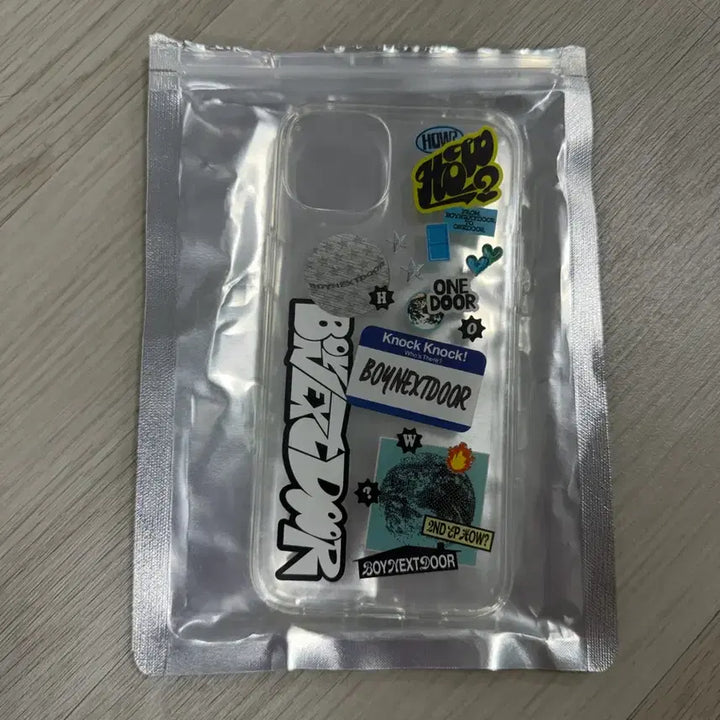 [BUNJANG] BOYNEXTDOOR Mini 2nd Album HOW? Official MD iPhone 15 Plus Case / 보넥도 미니 2집 HOW? 공식 MD 아이폰 15플러스 케이스