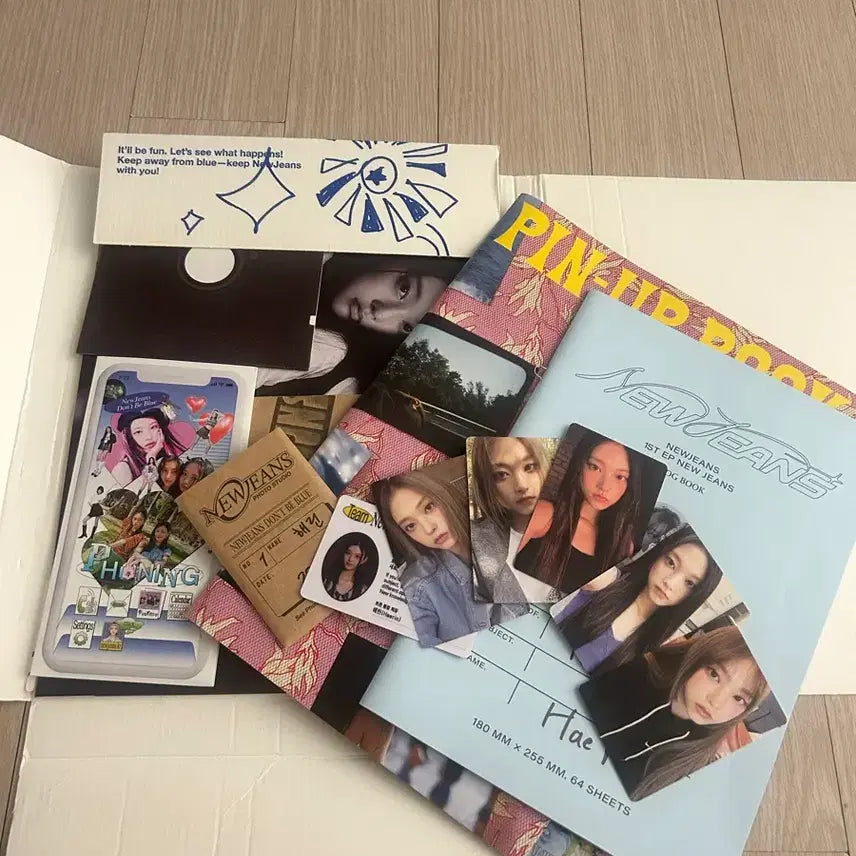 [BUNJANG] NewJeans Haerin Bluebook Album Full Set / 뉴진스 해린 블루북 앨범 풀구성