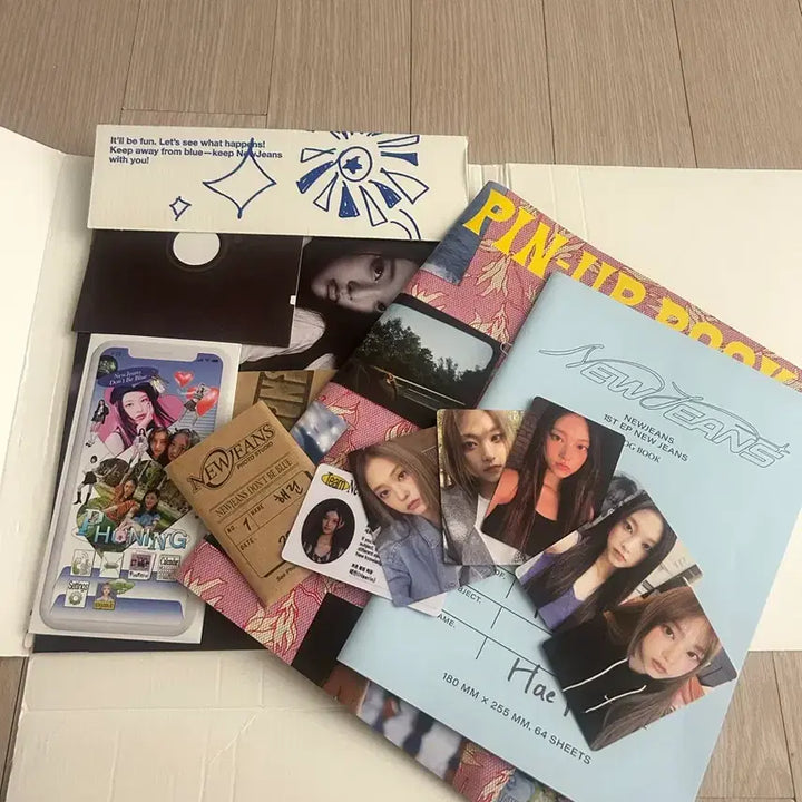 [BUNJANG] NewJeans Haerin Bluebook Album Full Set / 뉴진스 해린 블루북 앨범 풀구성