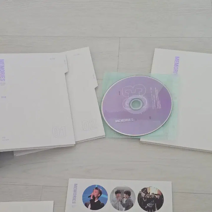 [BUNJANG] BTS Taehyung 2018 Memories Blu-ray/DVD Photocard Bundle (Box Set) / 방탄소년단 bts 2018 메모리즈 블루레이 디비디 태형 포토카드 풀박
