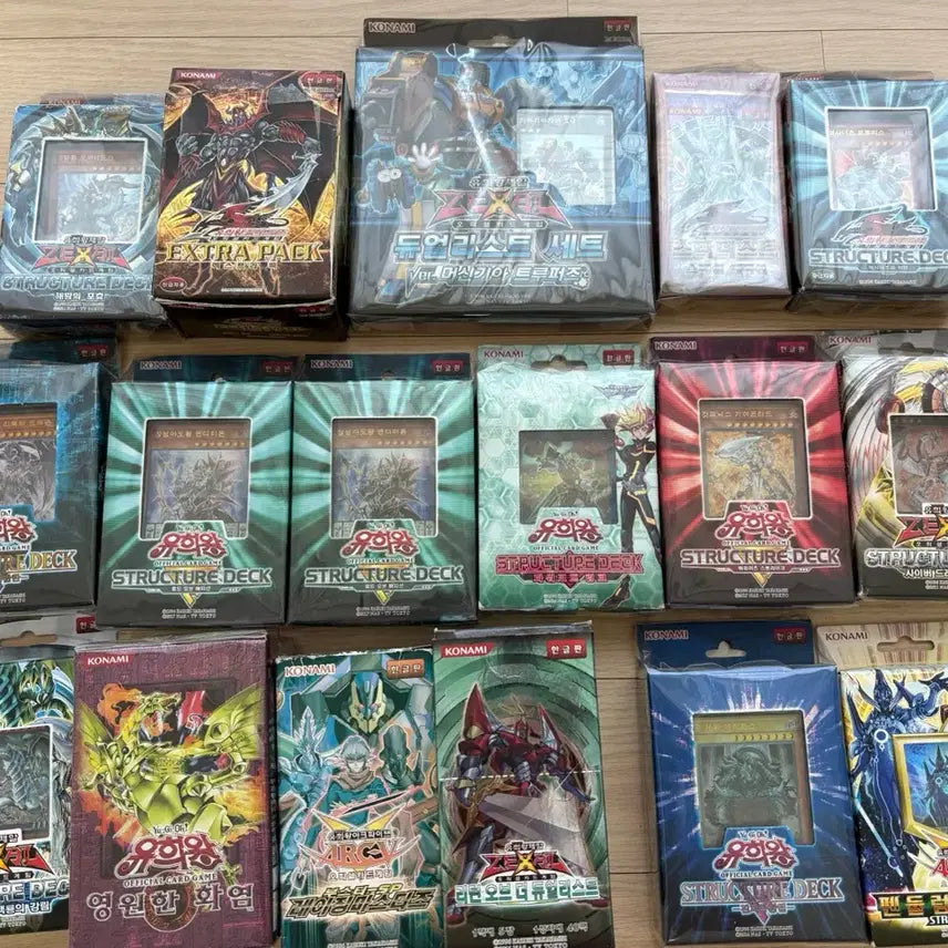 [BUNJANG] Yu-Gi-Oh! Structure Decks &amp; Booster Boxes Bundle Set / 유희왕 카드 소장 박스, 스트럭처(1st)덱 등 일괄 판매