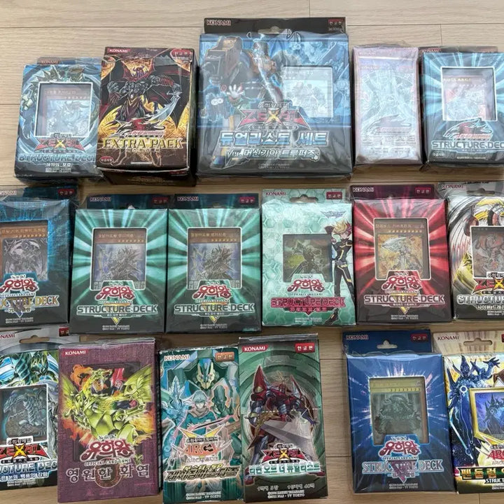 [BUNJANG] Yu-Gi-Oh! Structure Decks &amp; Booster Boxes Bundle Set / 유희왕 카드 소장 박스, 스트럭처(1st)덱 등 일괄 판매