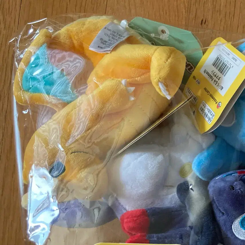 [BUNJANG] Pokemon Fit Dragonite Plush Mascot / 망나뇽 신뇽 미뇽 포켓몬스터 포켓몬 핏 fit 인형 누이 마스코트
