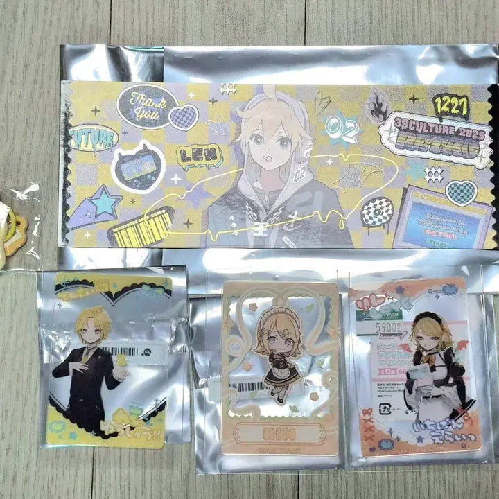 [BUNJANG] Kagamine Rin, Len Bundle Set (Keyring, Photocard, Ticket) / 일괄) 카가미네 린, 렌 굿즈 세트(키링, 포카, 티켓)