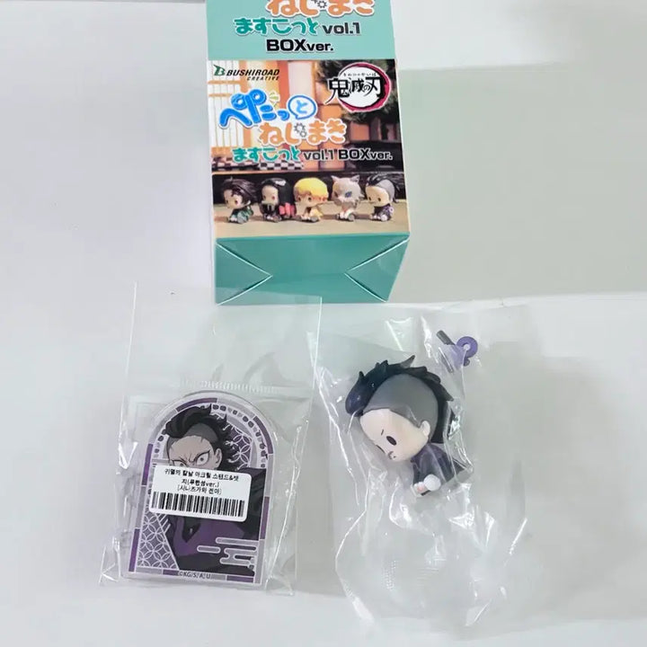 [BUNJANG] Demon Slayer Genya Acrylic Stand &amp; Badge Set with Clockwork Gacha / 귀멸의 칼날 귀칼 겐야 태엽 가챠 아크릴 스탠드 뱃지 세트