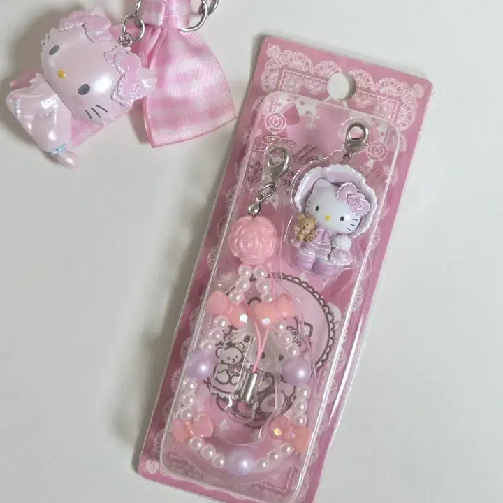 [BUNJANG] Classic Kitty Novara Lolita Strap &amp; Figure Keychain / 고전키티 노바라 로리타 스트랩 고전키티 피규어 키링