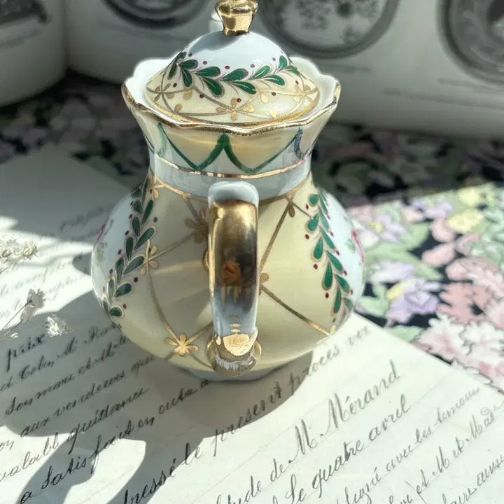 [BUNJANG] Antique Regal Hand-Painted Miniature Teapot / 영국 빈티지 Regal 핸드페인티드 미니어처 티팟