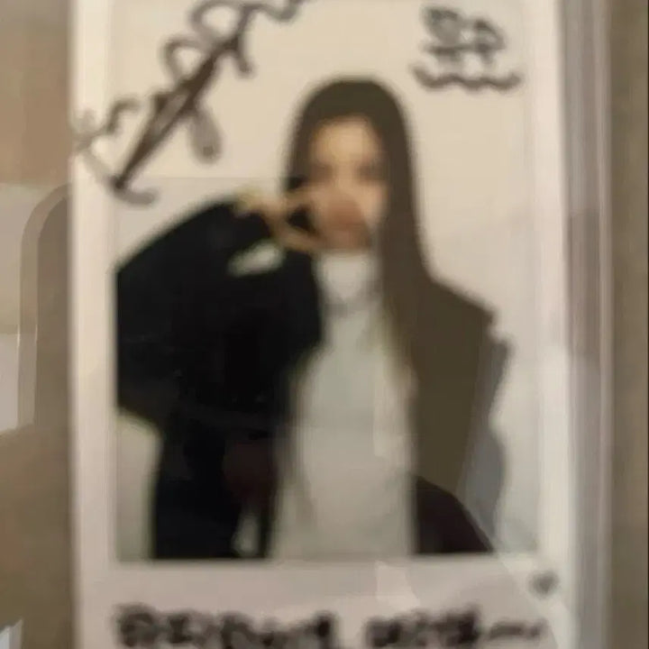 [BUNJANG] Hyphen Princess Yuju Autographed Polaroid / 하입프린세스 유주 친필사인 폴라 260702