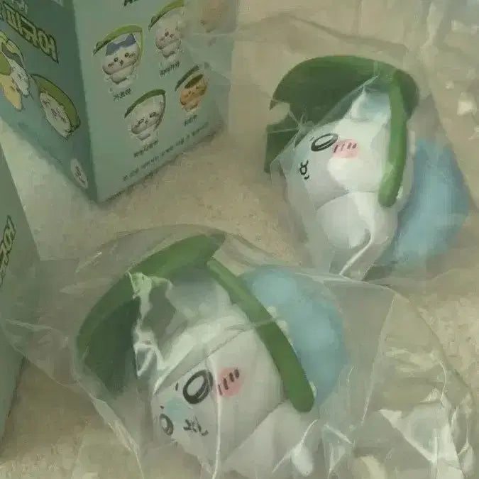 [BUNJANG] Lotte Cinema Mongga Umbrella Figure / [롯데시네마] 먼작귀 우산피규어(모몽가 1개 가격)