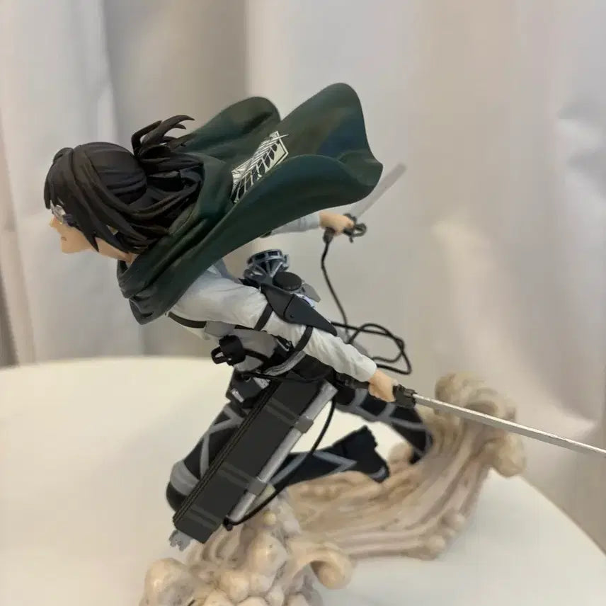 [BUNJANG] Attack on Titan Ichiban Kuji Eren, Annie, Hange, Levi Bundle Set / 진격의 거인 제일복권 에렌 애니 한지 리바이일괄
