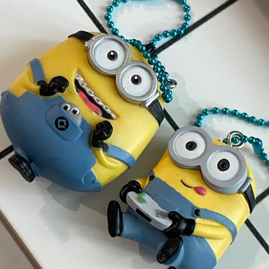 [BUNJANG] Minions Bob Gacha Keyring Set (2 Types) / 미니언즈 가챠 키링 미니언즈 밥 2종일괄