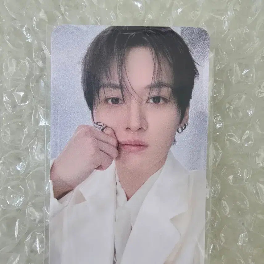 [BUNJANG] Stray Kids Run It MD Lee Know Photocard / 런잇 엠디 포카 리노