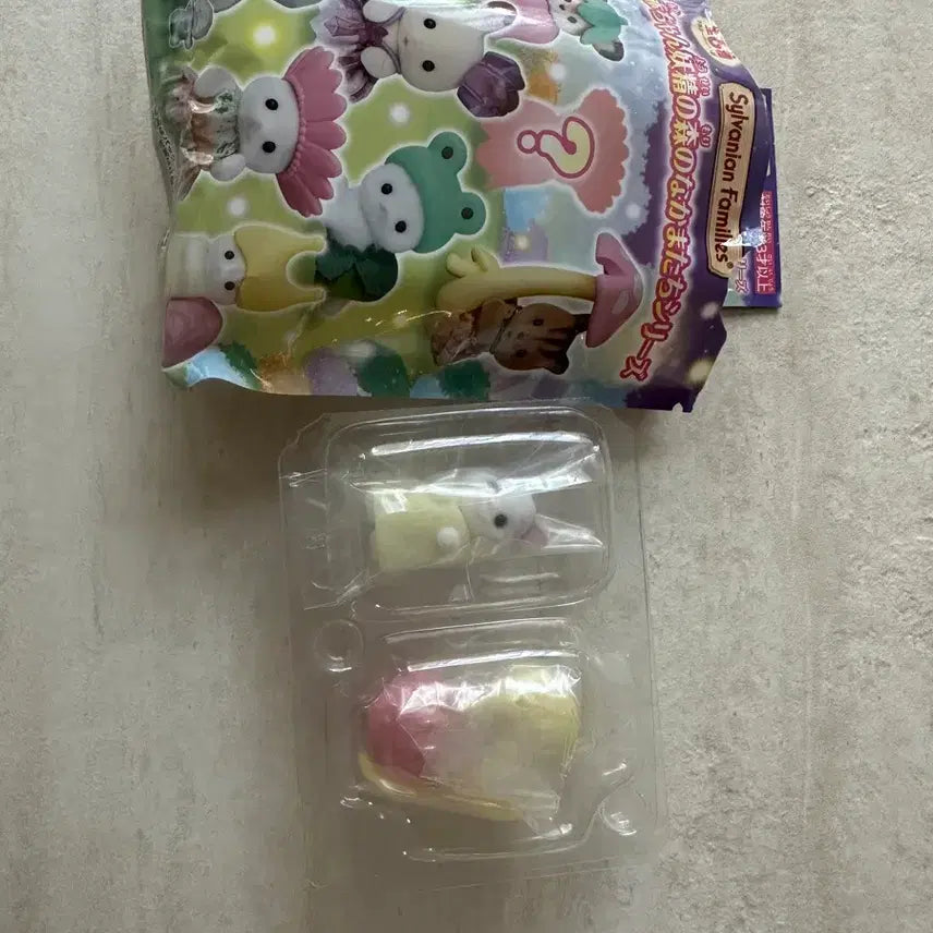[BUNJANG] Sylvanian Families Snail Mira Blind Pack / 실바니안 달팽이 미라 블라인드팩