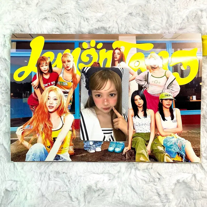 [BUNJANG] Hatsutohatsu Yeon Marine Look Apple Music Photocard + Unsealed Album / 하츠투하츠 예온 애플뮤직+앨범 마린룩((앺뮤 포토카드 +개봉앨범)