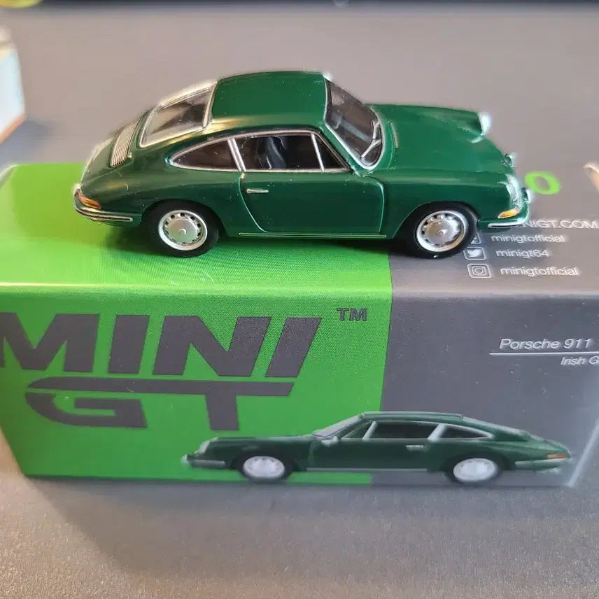 [BUNJANG] MINI GT Porsche 911 Green / (미니지티) 포르쉐 911 그린 판매합니다