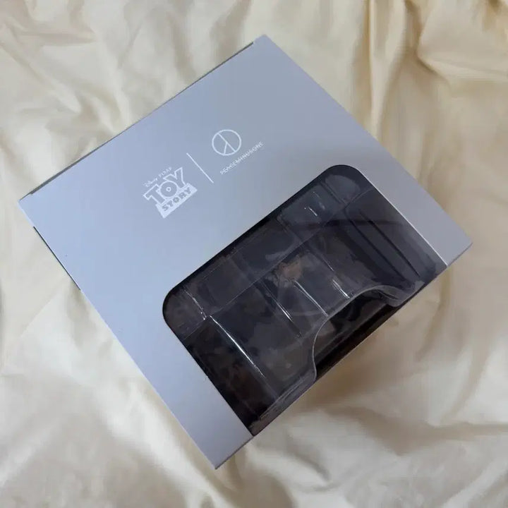 [BUNJANG] PEACEMINUSONE x Toy Story The First-Ran Diorama Figure Record Player (Sealed) / (미개봉새상품) 무료배송 피스마이너스원 x 토이 스토리 더 퍼스트팬 디오라마 피규어 레코드 플레이