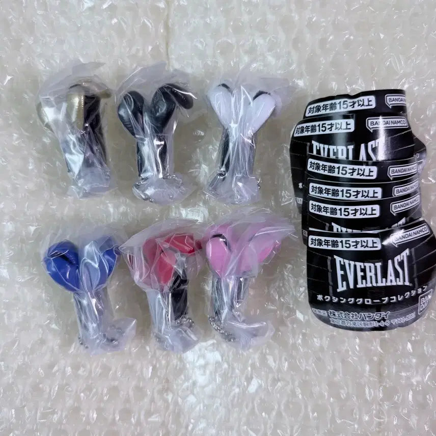 [BUNJANG] Everlast Gachapon Glove Keychain Full Set (6 types) / everlast 에버라스트 글러브 가챠 키링 전종 6종 일괄