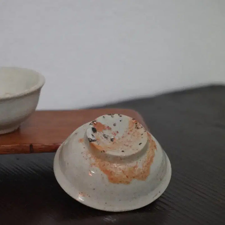[BUNJANG] 15th-16th Century Joseon Dynasty White Porcelain Cup / 조선시대 15-16세기 백자 잔