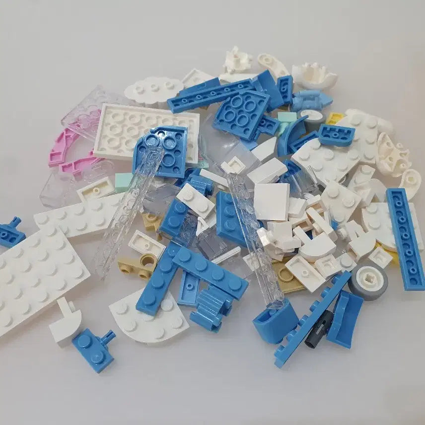 [BUNJANG] Cinnamoroll Rainbow Healing Travel Minicar Brick / 시나모롤 레인보우 힐링 트래블 미니카 브릭