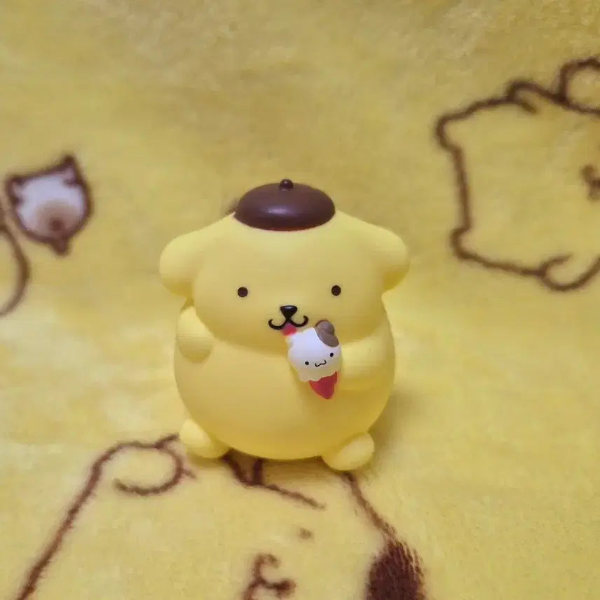 [BUNJANG] Sanrio Pompompurin "Ate Too Much" Soft Vinyl Gacha Figure Bundle Set / (일괄)산리오 폼폼푸린 너무 많이 먹어버렸어 과식해버렸다 소프비 가챠 피규어 햄버거 머핀