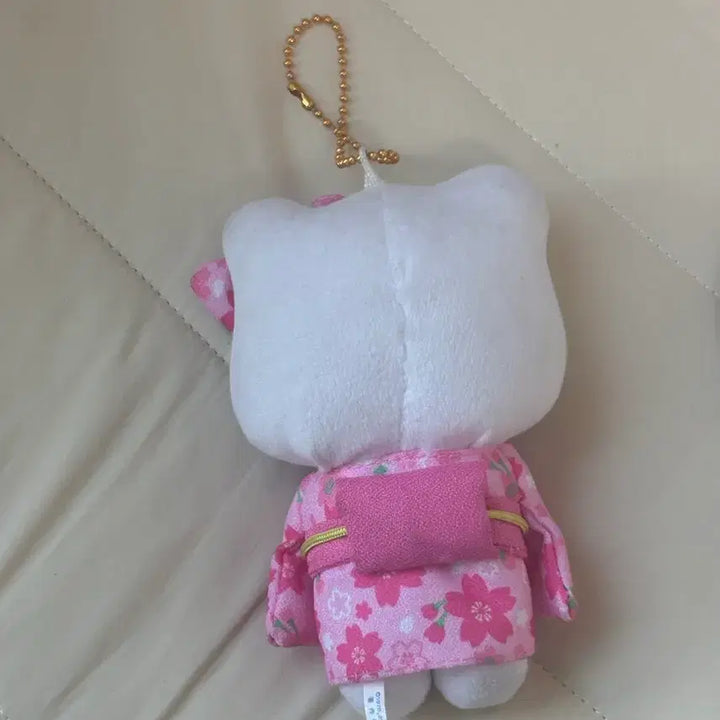 [BUNJANG] Hello Kitty Kimono Keychain Doll / 키티 키링 인형 벚꽃 기모노
