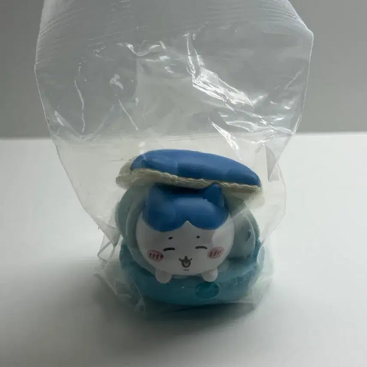 [BUNJANG] Monzyakgwi Hachiware Macaron Figure / 먼작귀 하치와레 마카롱 피규어