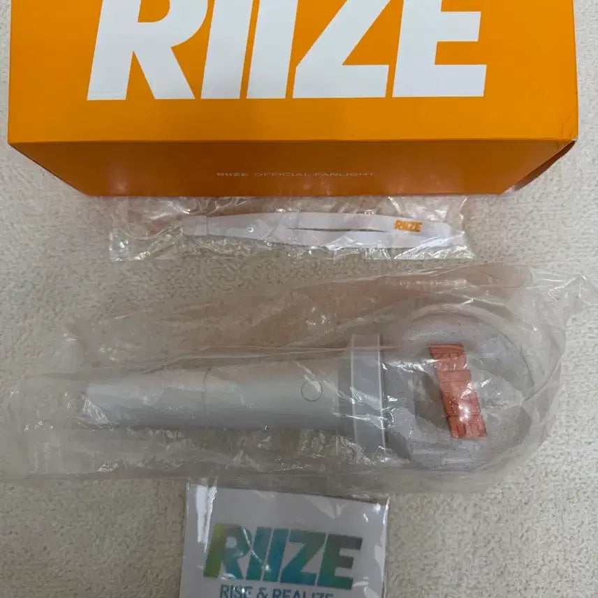 [BUNJANG] RIIZE Official Light Stick Rabong / 라이즈 공식 응원봉 라브봉