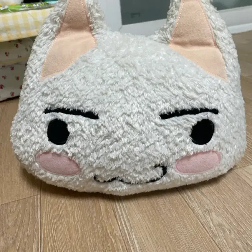 [BUNJANG] Dokodemo Issyo Toro Kuro Plush / 도코데모잇쇼 토로쿠로 인형