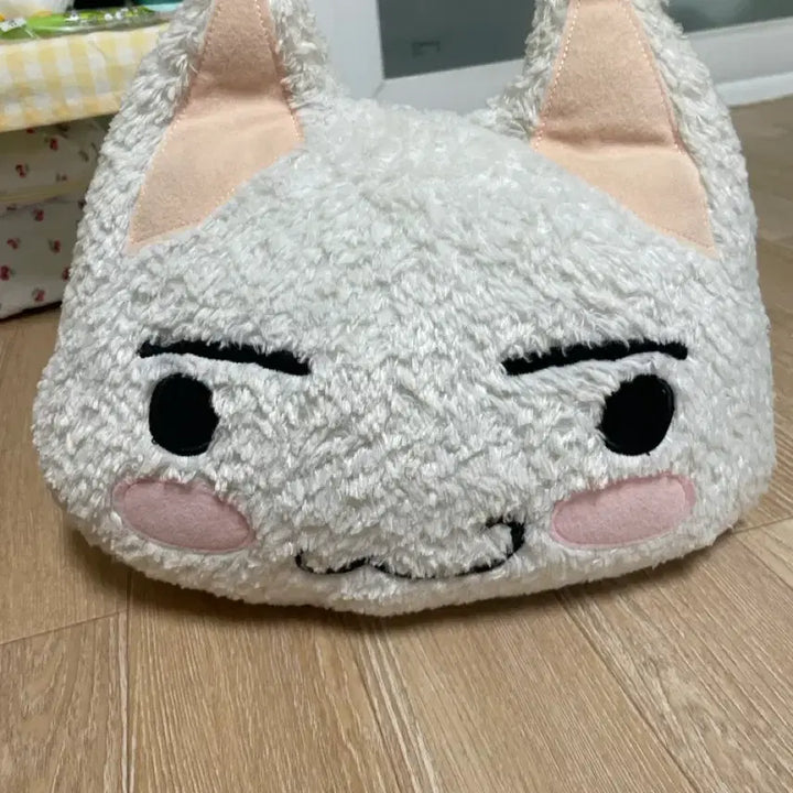 [BUNJANG] Dokodemo Issyo Toro Kuro Plush / 도코데모잇쇼 토로쿠로 인형