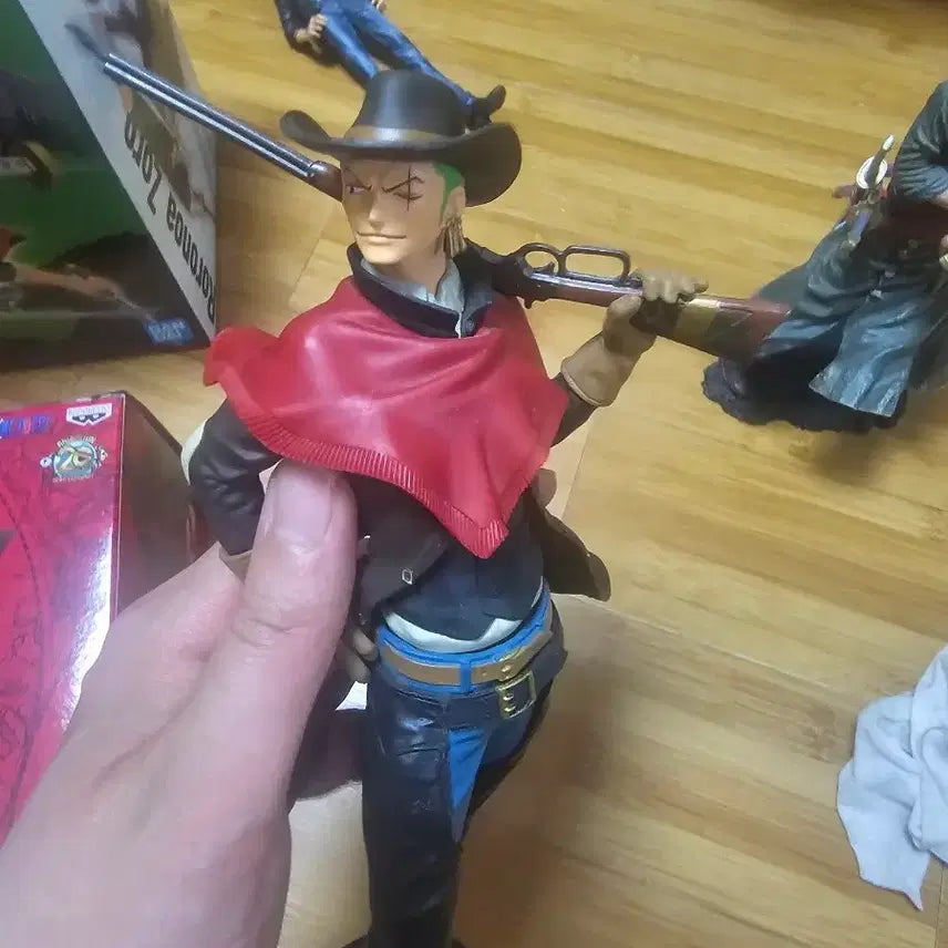 [BUNJANG] Banpresto One Piece Treasure Cruise World Journey Roronoa Zoro Figure / 반프레스토 원피스 트레저 크루즈 월드 저니 RORONOA ZORO 피규어