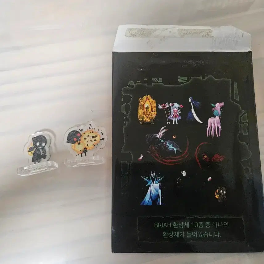 [BUNJANG] Lobotomy Corporation HamHamPangPang Mid-Layer Theme Burned Girl Acrylic Stand / 불소녀 아크릴 (햄햄팡팡 로보토미 중층 테마)