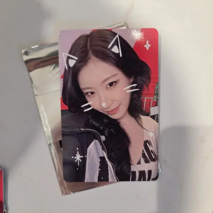 [BUNJANG] ITZY Tunnel Vision Concert Japan MD Special Photocard Chaeryeong / itzy 있지 터널비전콘 일본 md 10만 이상 구매 특전포카 채령