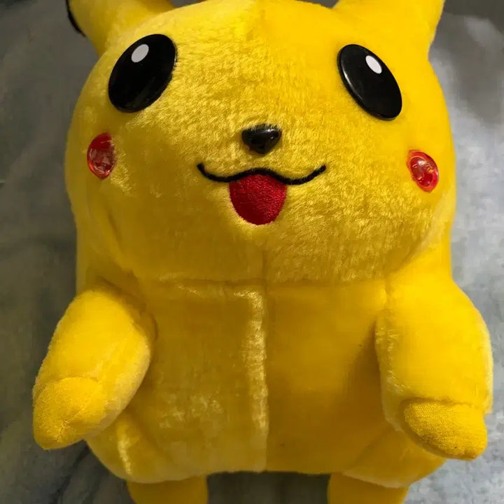 [BUNJANG] Pokemon Pikachu (Chubby Pikachu) Large Plush Doll / 포켓몬스터 고전피카츄 뚱카츄 대형 인형 정품