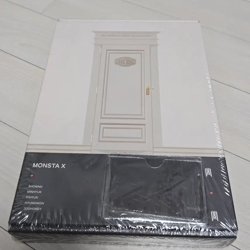 [BUNJANG] MONSTA X 8th Official Fanclub Kit / 몬스타엑스 8기 공식 팬클럽 키트